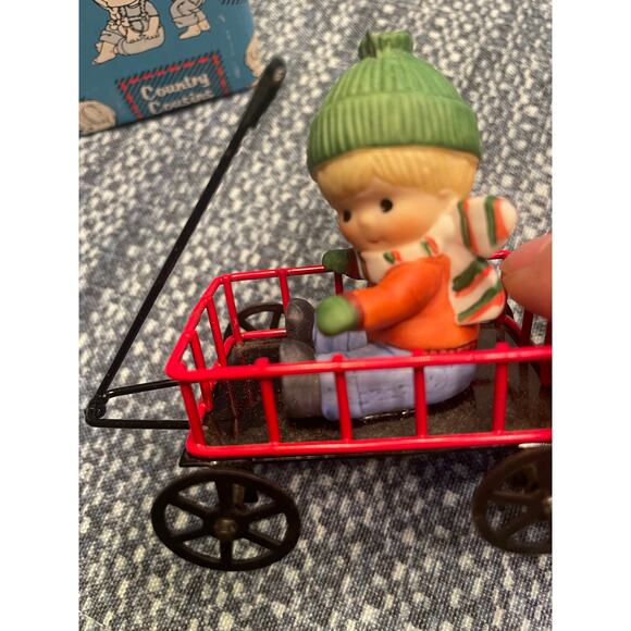 Enesco Country Cousins Scooter in wagon with Box - Picture 2 of 2